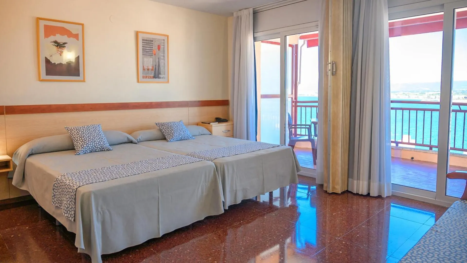 Beach Family Apartments Salou